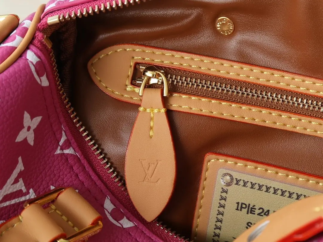 M13902/M24423/071/25X15X15CM gallery