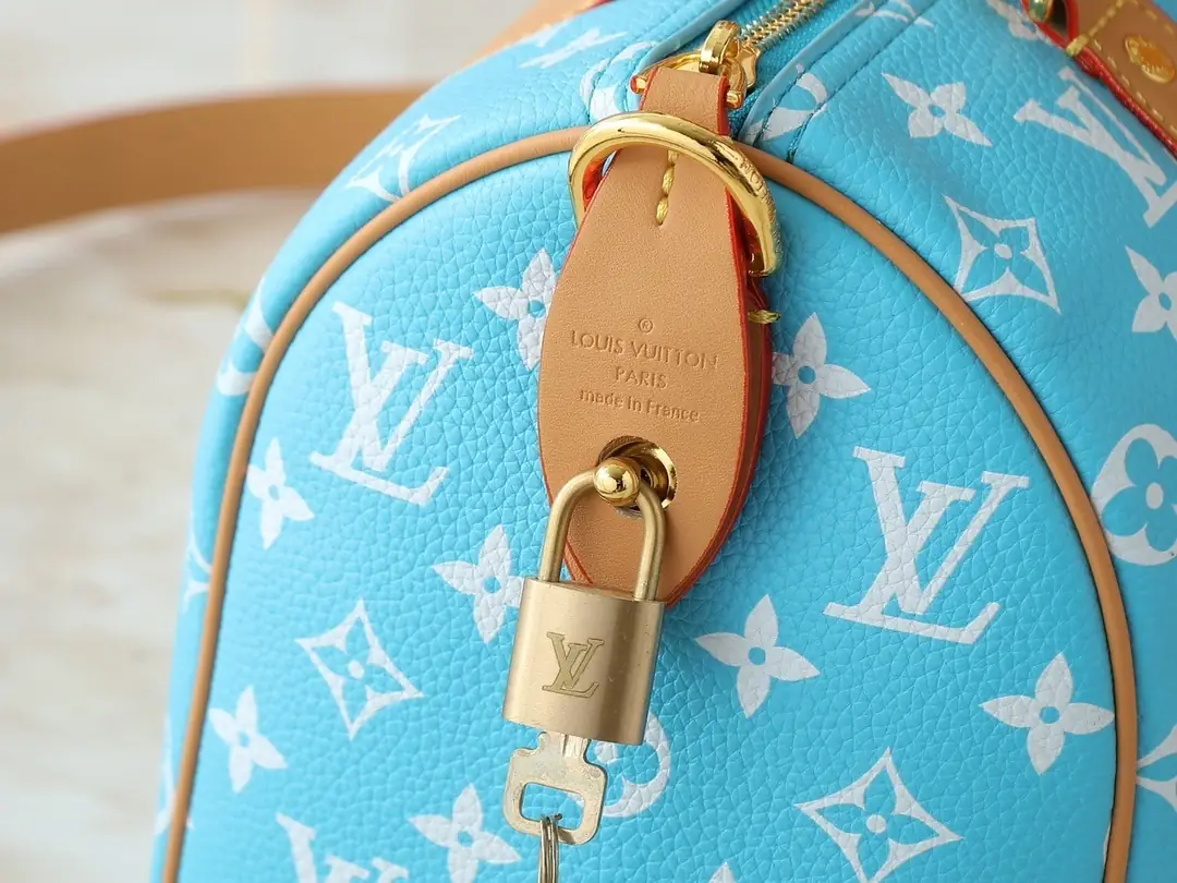 M13902/M24423/071/25X15X15CM gallery