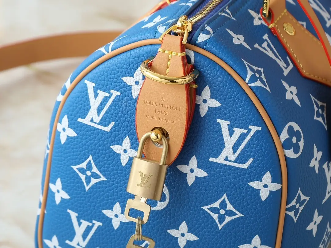 M13902/M24423/071/25X15X15CM gallery