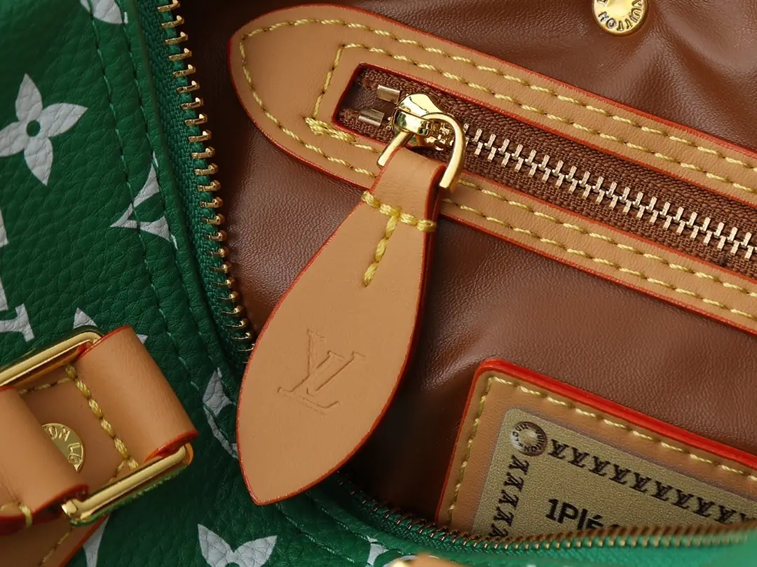 M13902/M24423/071/25X15X15CM gallery