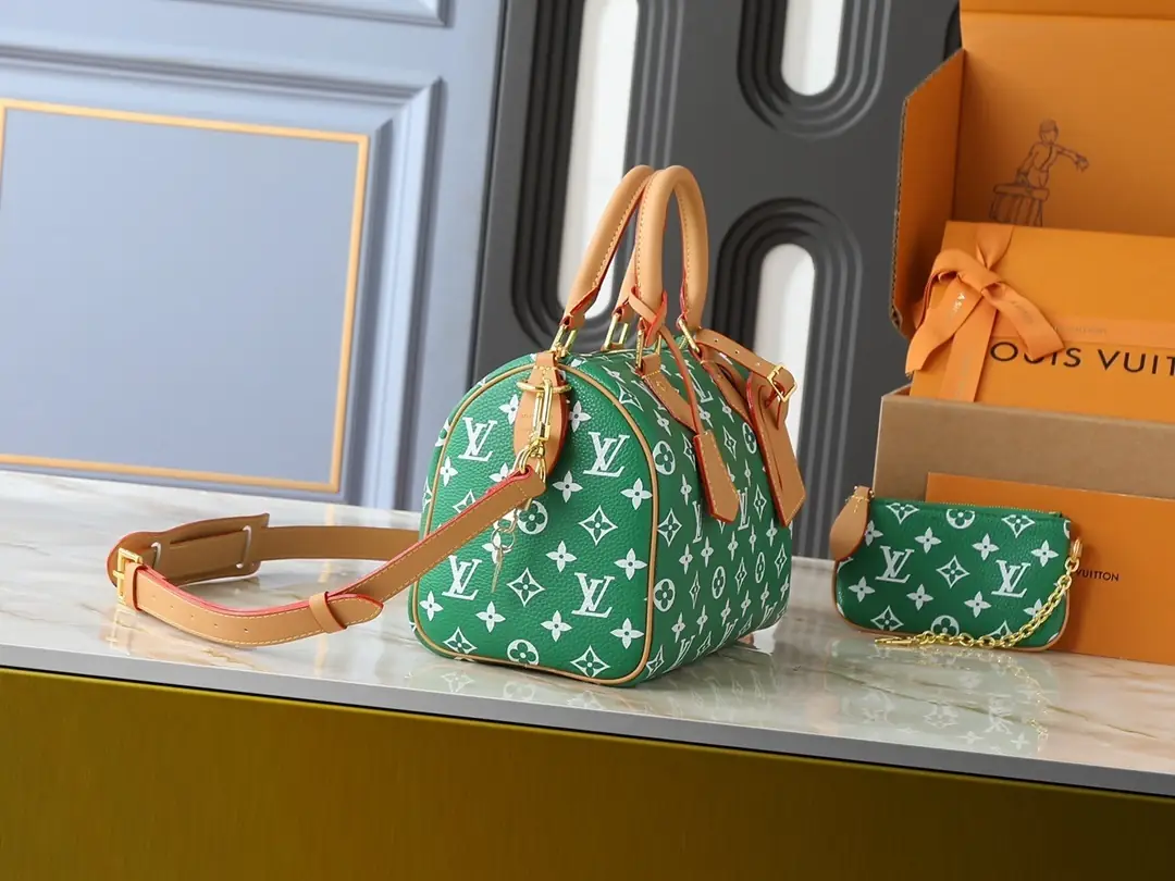 M13902/M24423/071/25X15X15CM gallery