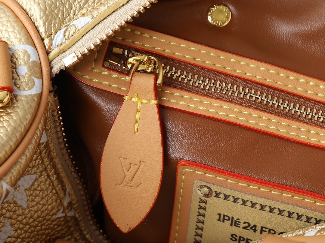 M13902/M24423/071/25X15X15CM gallery