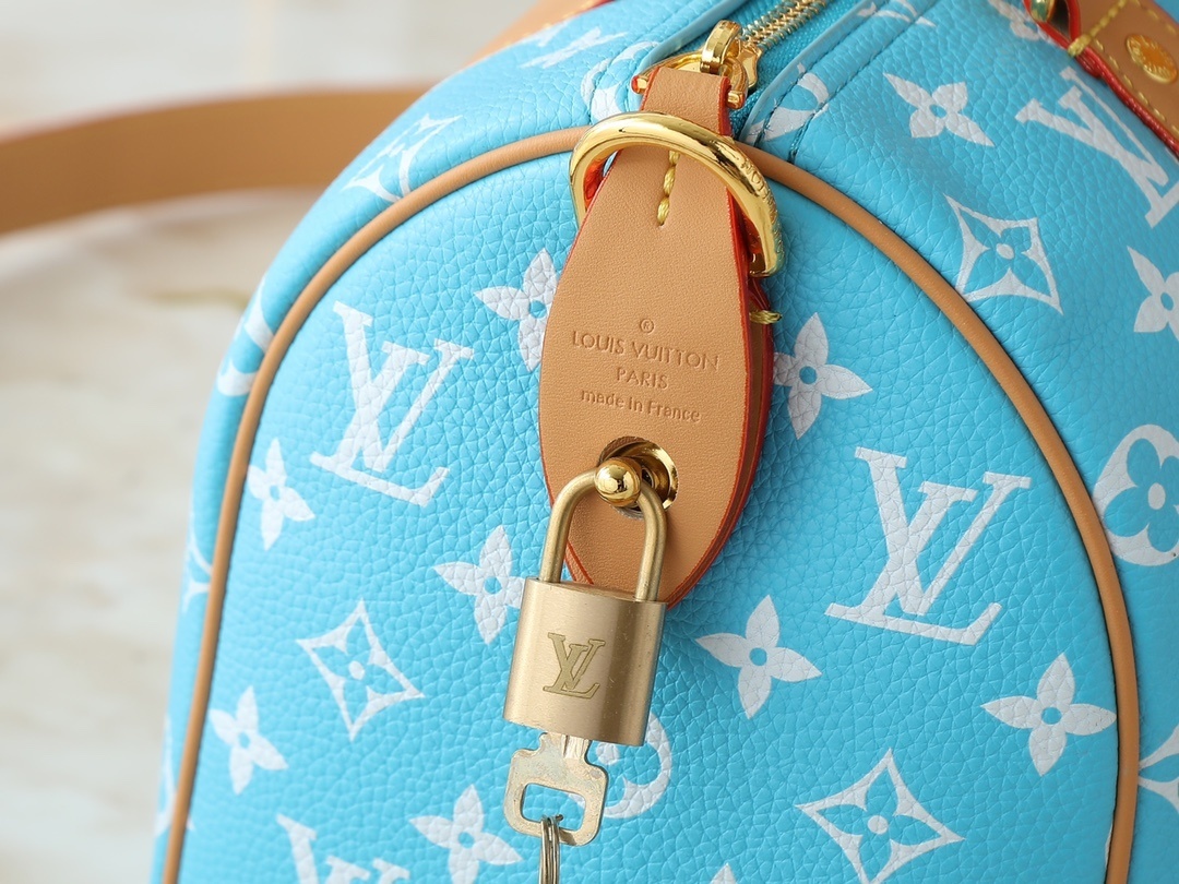 M13902/M24423/071/25X15X15CM gallery