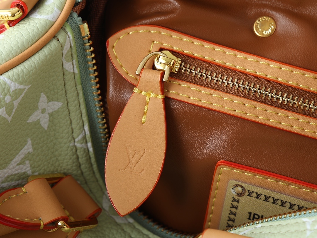 M13902/M24423/071/25X15X15CM gallery