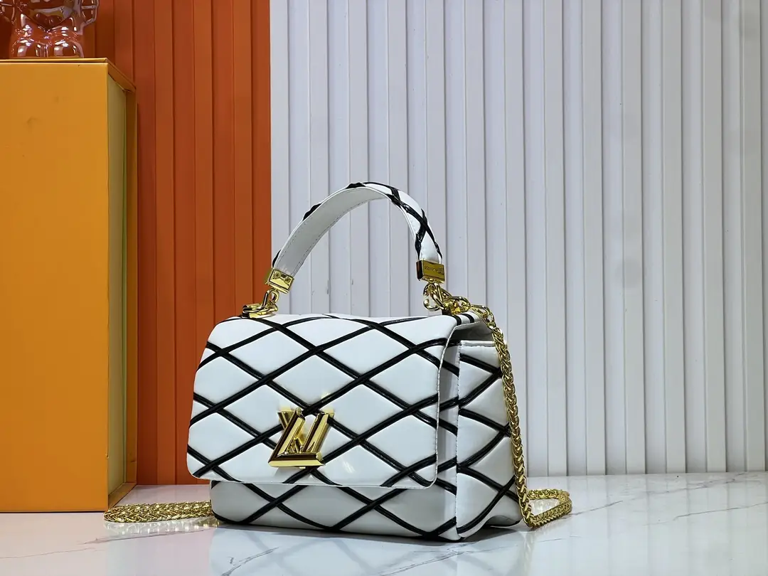 M23689/M22891/071/23CM*16CM*10CM gallery