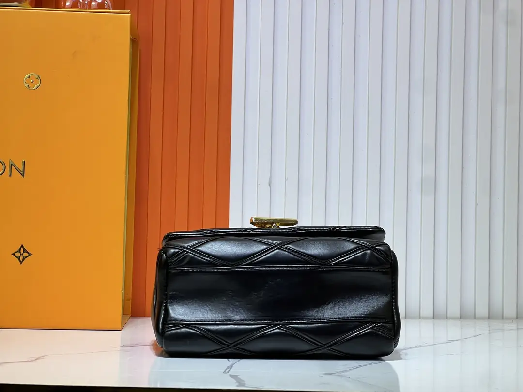 M23689/M22891/071/23CM*16CM*10CM gallery