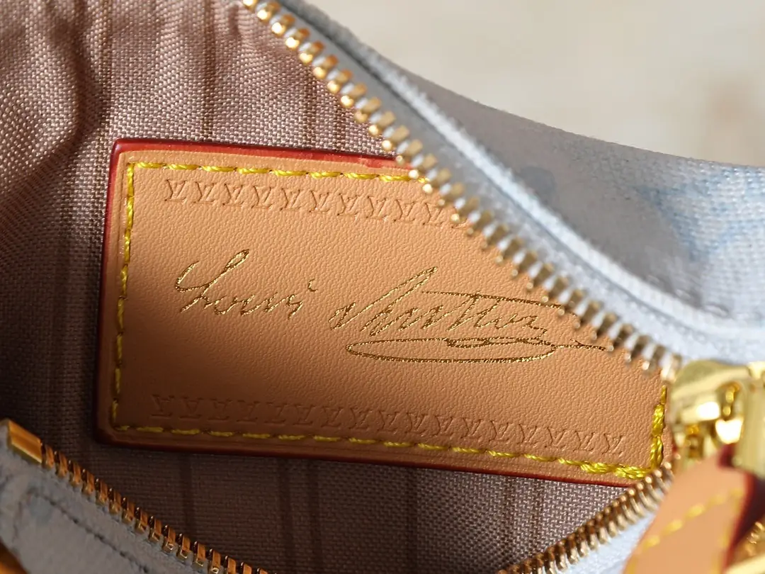 M27891/M27516/M46358/M46815/081/23.5CM*16CM*8.5CM gallery