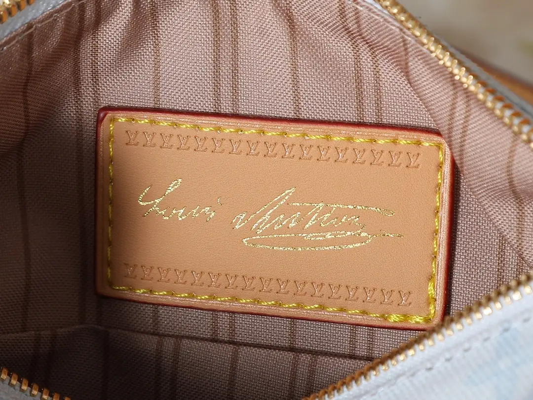 M27891/M27516/M46358/M46815/081/23.5CM*16CM*8.5CM gallery