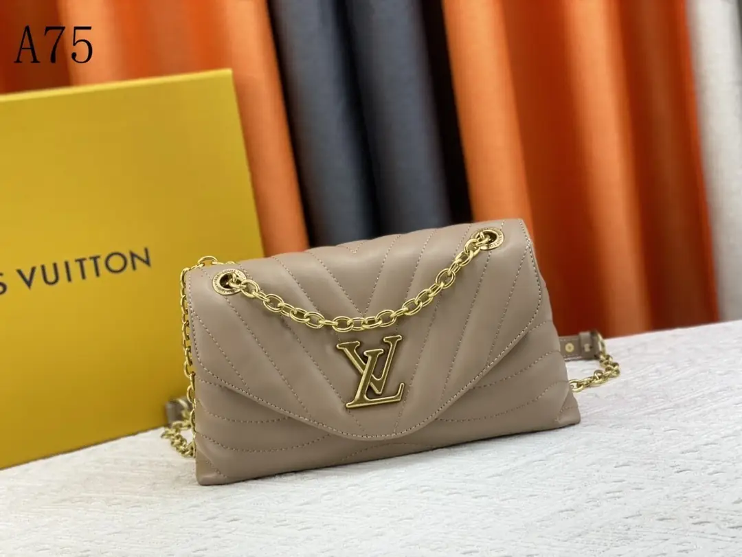 M58550 A75021 M58550灰 58664绿 58549玫红 58549黑 58552白色 尺寸：24x14x9cm gallery