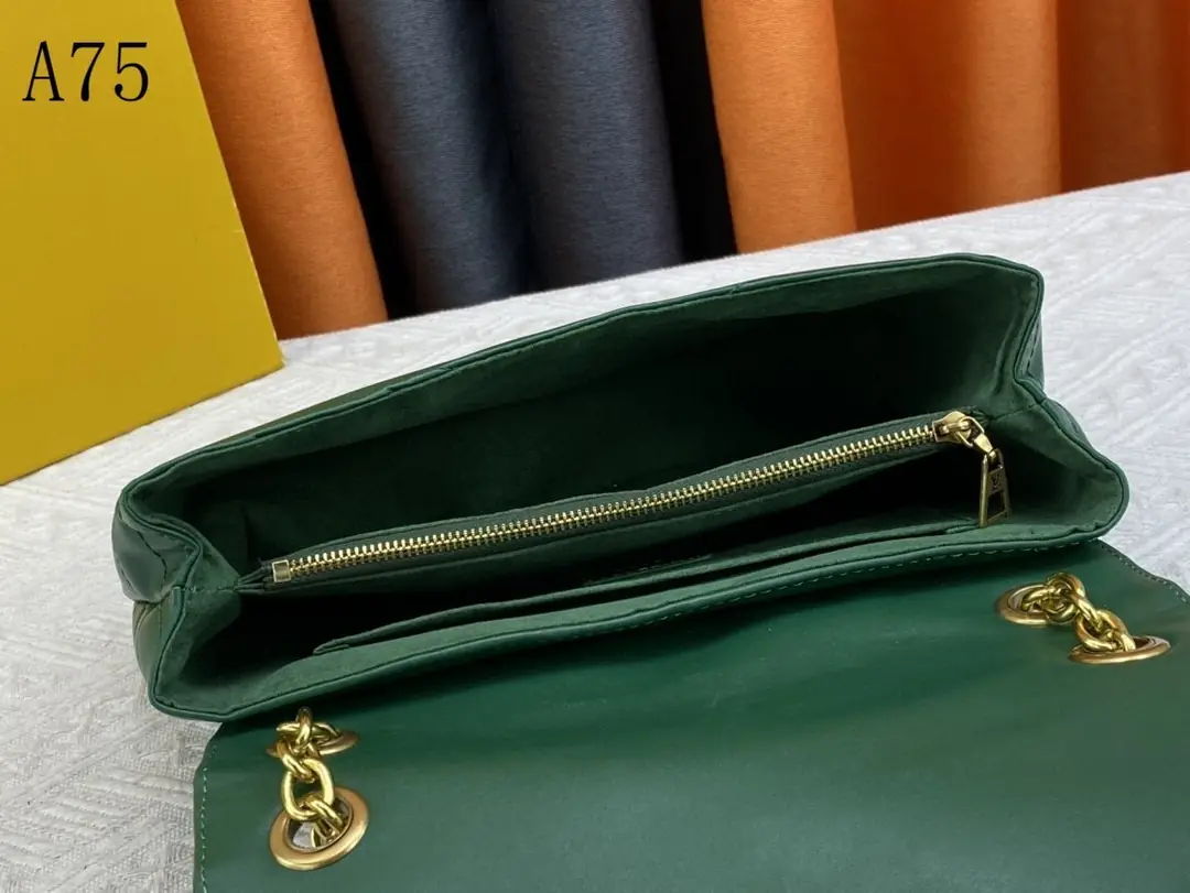 M58550 A75021 M58550灰 58664绿 58549玫红 58549黑 58552白色 尺寸：24x14x9cm gallery