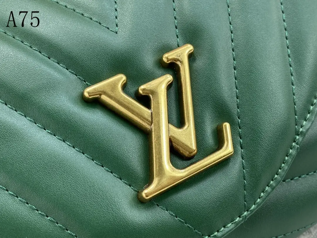 M58550 A75021 M58550灰 58664绿 58549玫红 58549黑 58552白色 尺寸：24x14x9cm gallery