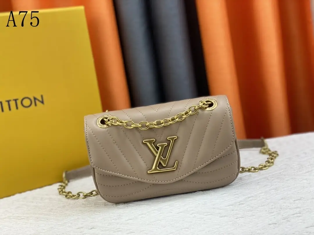 M58550 A75021 M58550灰 58664绿 58549玫红 58549黑 58552白色 尺寸：24x14x9cm gallery