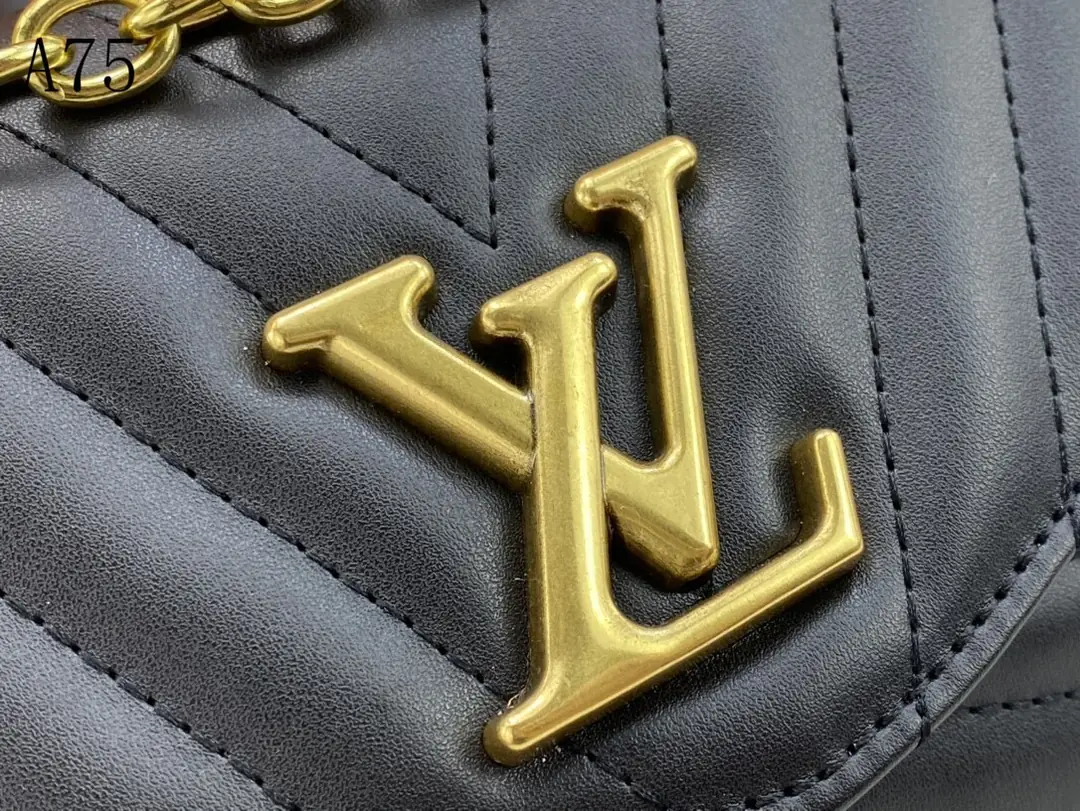 M58550 A75021 M58550灰 58664绿 58549玫红 58549黑 58552白色 尺寸：24x14x9cm gallery