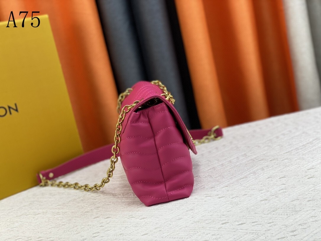 M58550 A75021 M58550灰 58664绿 58549玫红 58549黑 58552白色 尺寸：24x14x9cm gallery