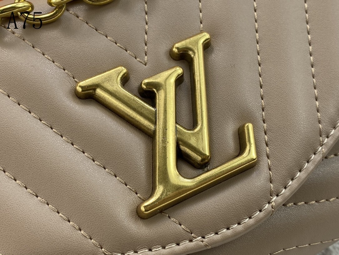 M58550 A75021 M58550灰 58664绿 58549玫红 58549黑 58552白色 尺寸：24x14x9cm gallery