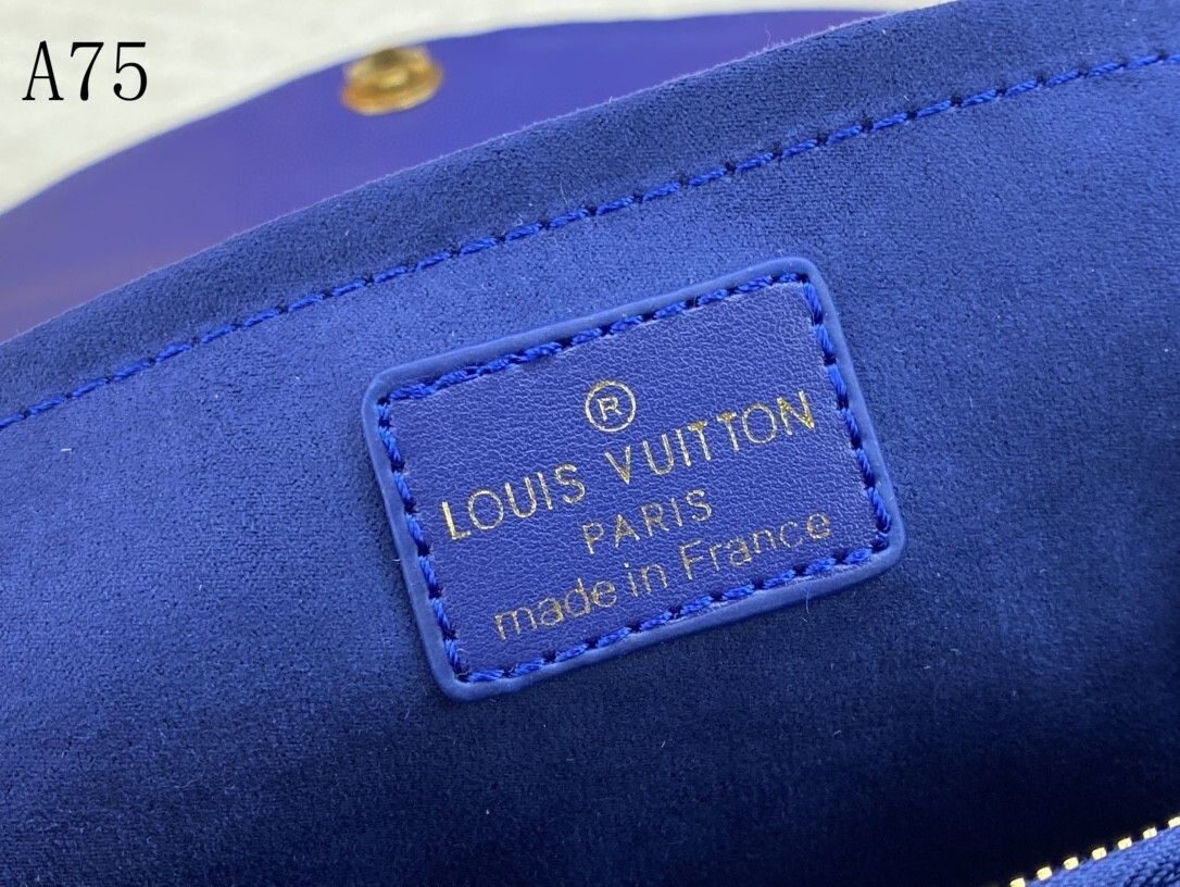 M58550 A75021 M58550灰 58664绿 58549玫红 58549黑 58552白色 尺寸：24x14x9cm gallery