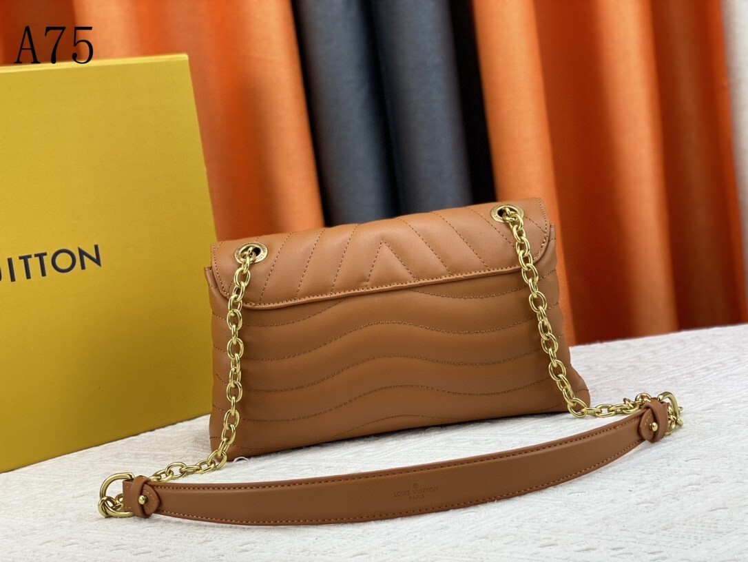 M58550 A75021 M58550灰 58664绿 58549玫红 58549黑 58552白色 尺寸：24x14x9cm gallery