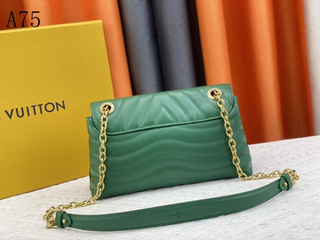 M58550 A75021 M58550灰 58664绿 58549玫红 58549黑 58552白色 尺寸：24x14x9cm gallery