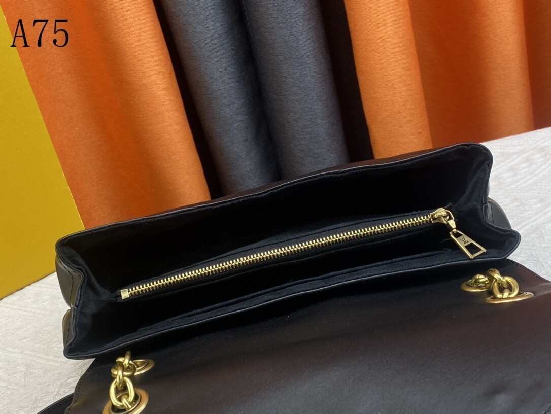 M58550 A75021 M58550灰 58664绿 58549玫红 58549黑 58552白色 尺寸：24x14x9cm gallery