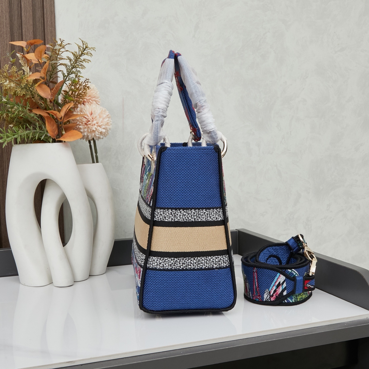 M8002/053/24X20X11CM gallery