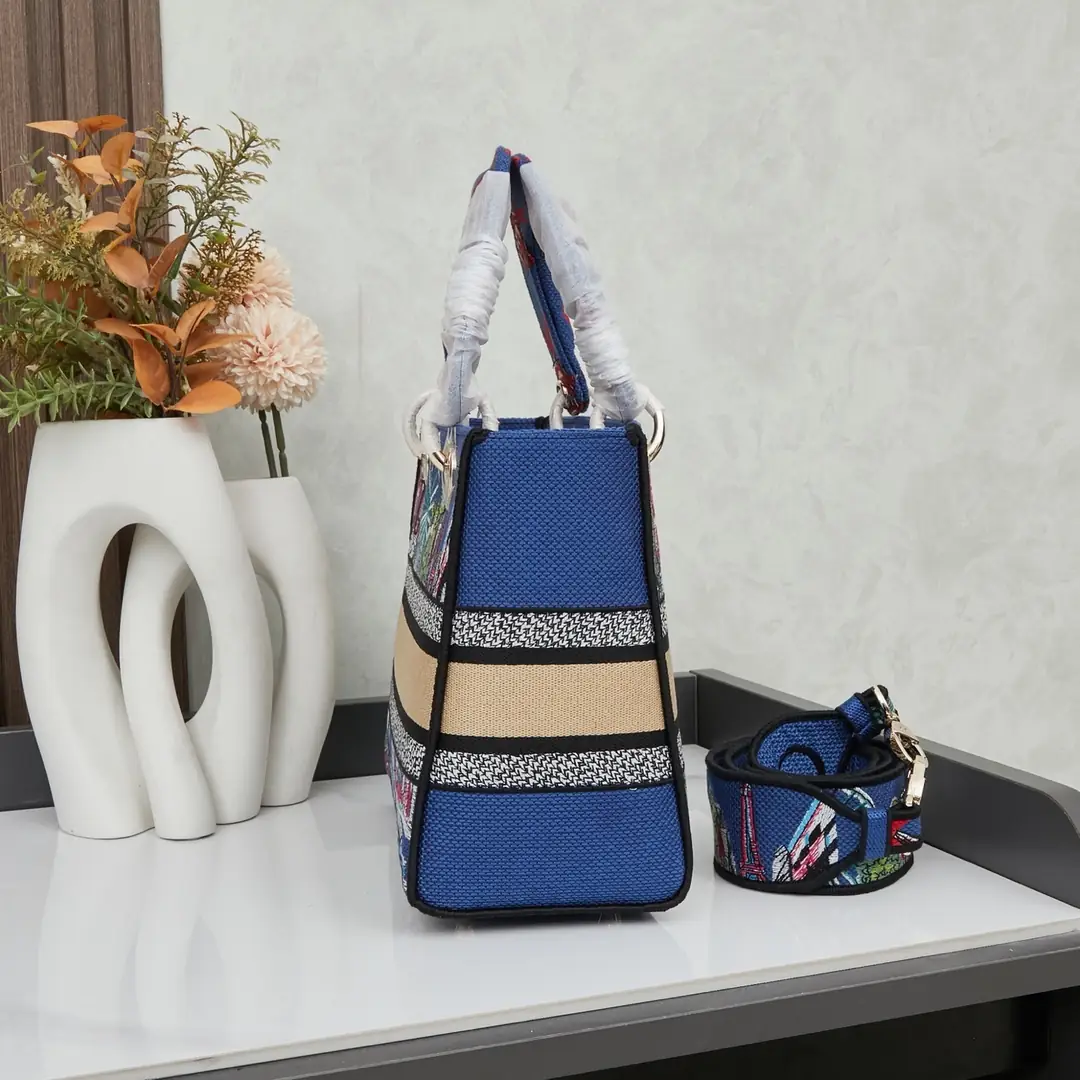 M8002/053/24X20X11CM gallery