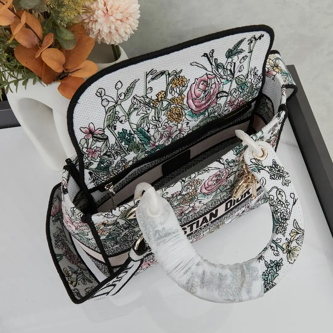 M8002/053/24X20X11CM gallery