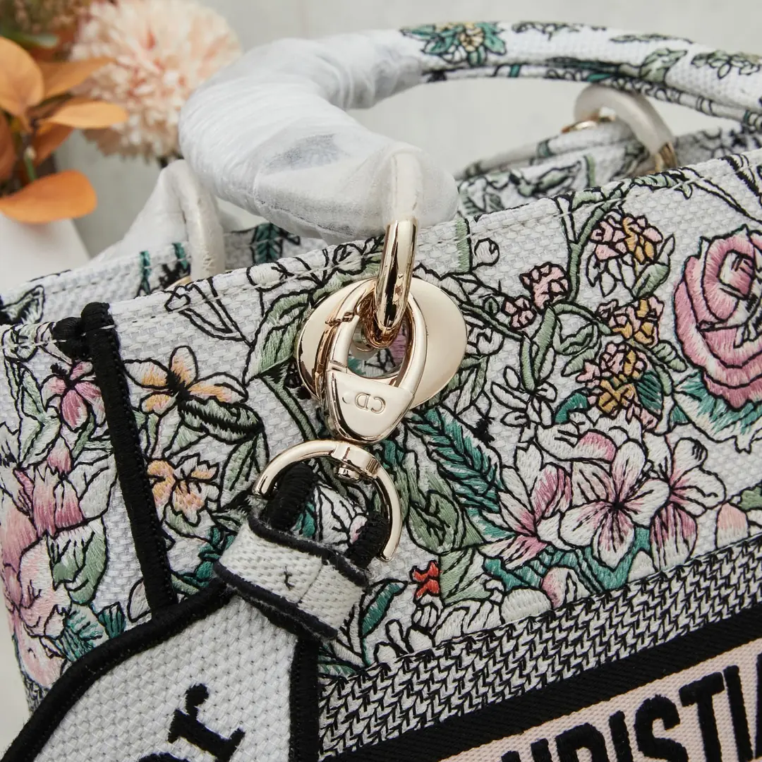 M8002/053/24X20X11CM gallery