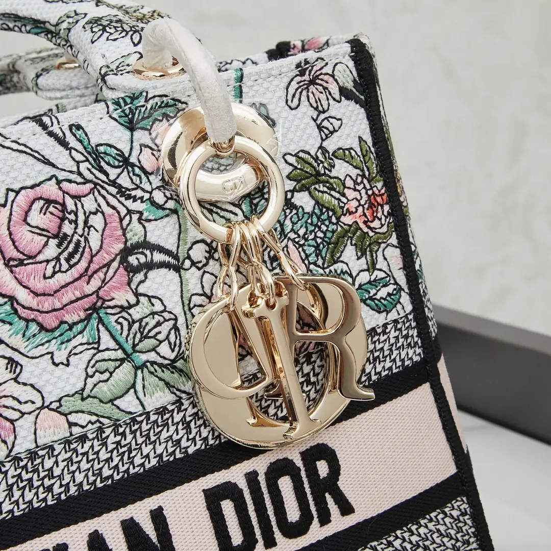 M8002/053/24X20X11CM gallery