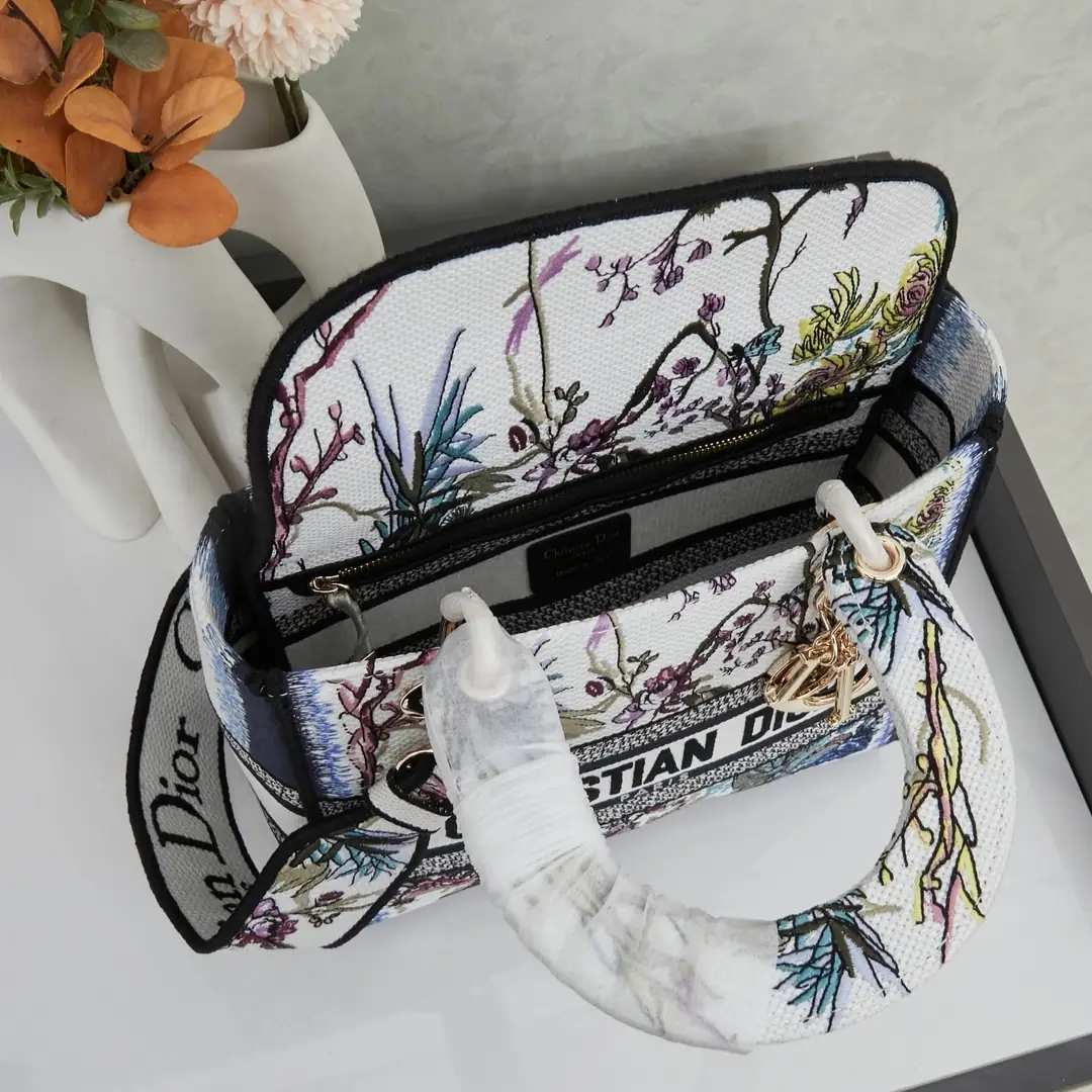 M8002/053/24X20X11CM gallery