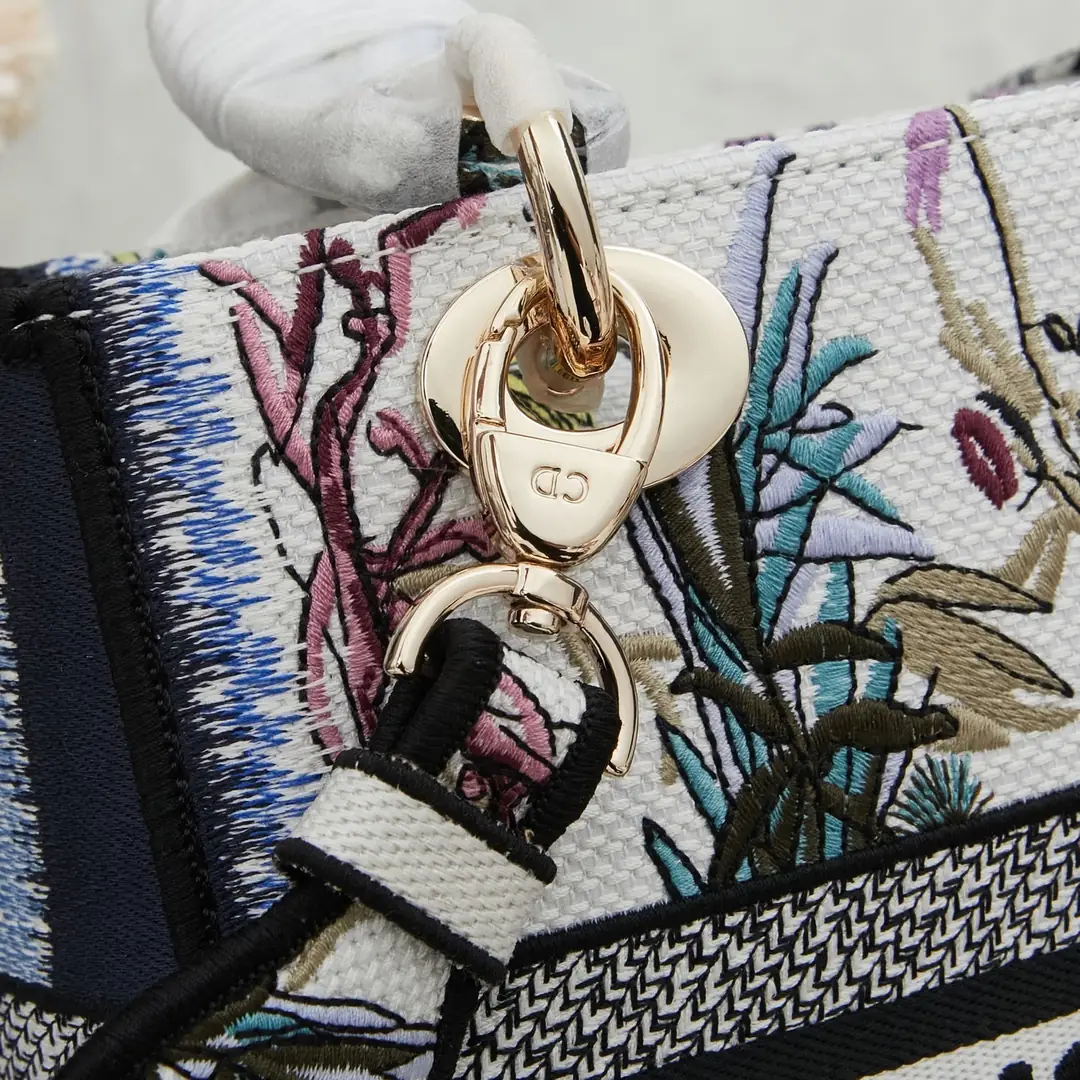 M8002/053/24X20X11CM gallery