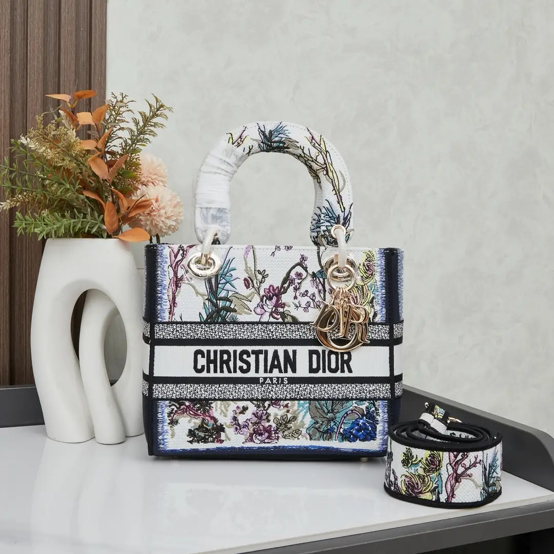 M8002/053/24X20X11CM gallery