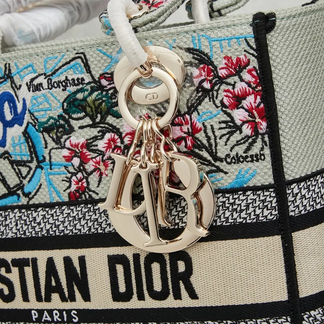 M8002/053/24X20X11CM gallery