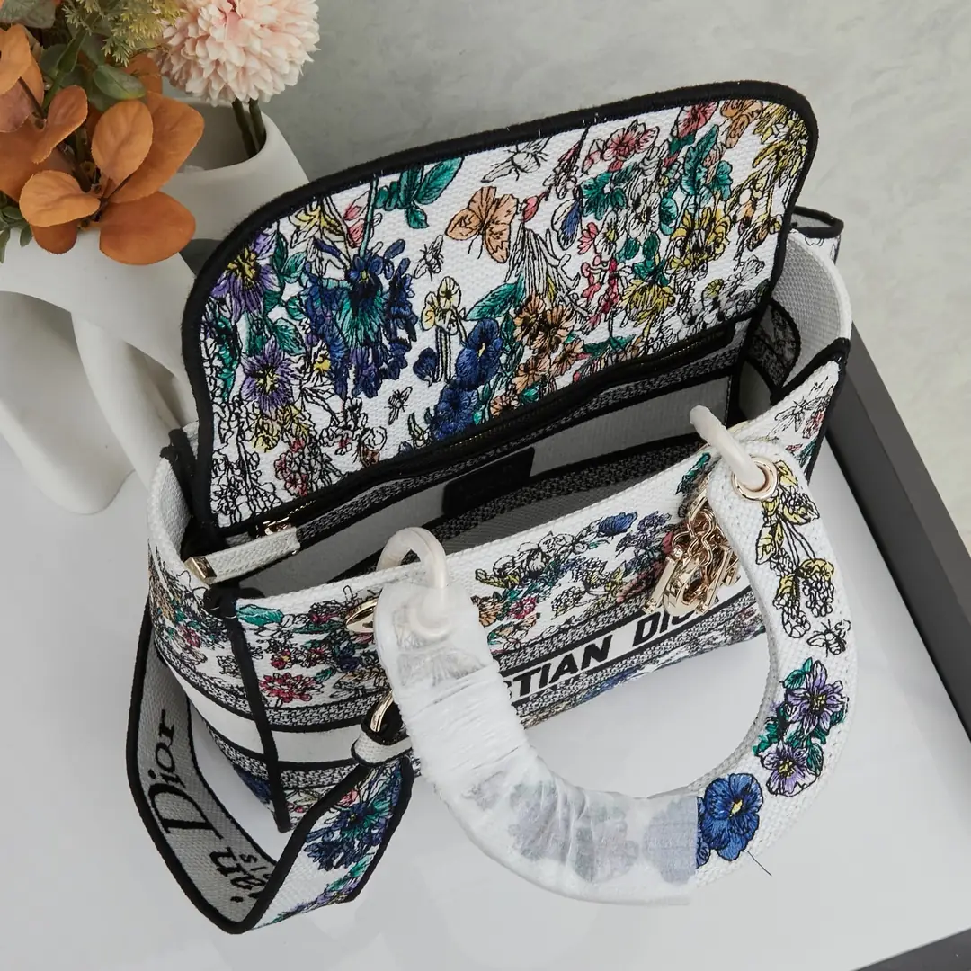 M8002/053/24X20X11CM gallery