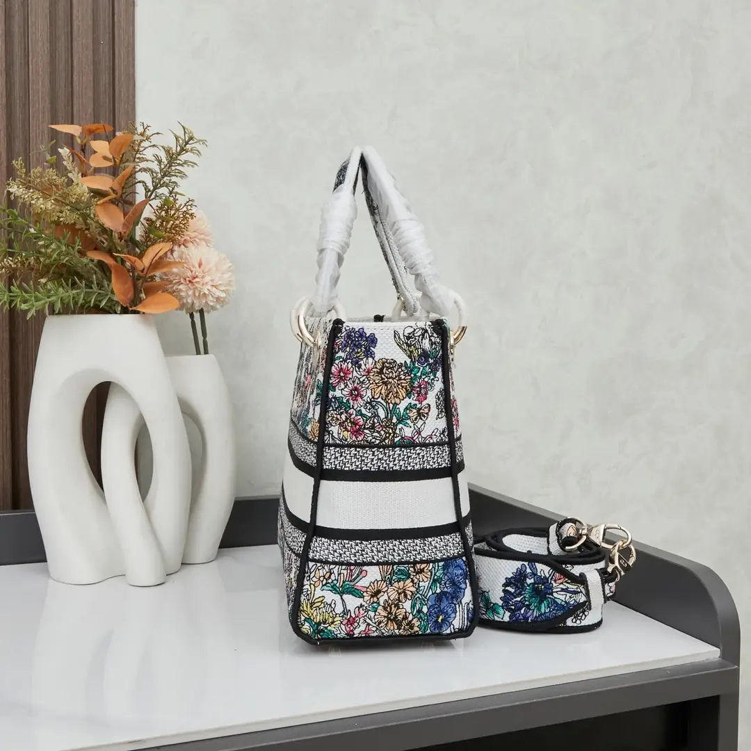 M8002/053/24X20X11CM gallery