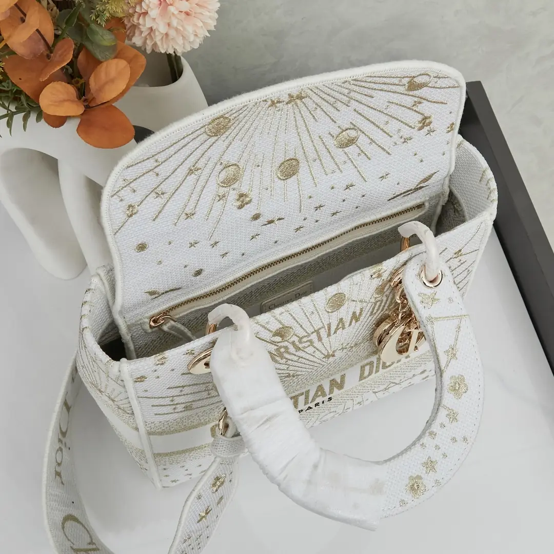 M8002/053/24X20X11CM gallery