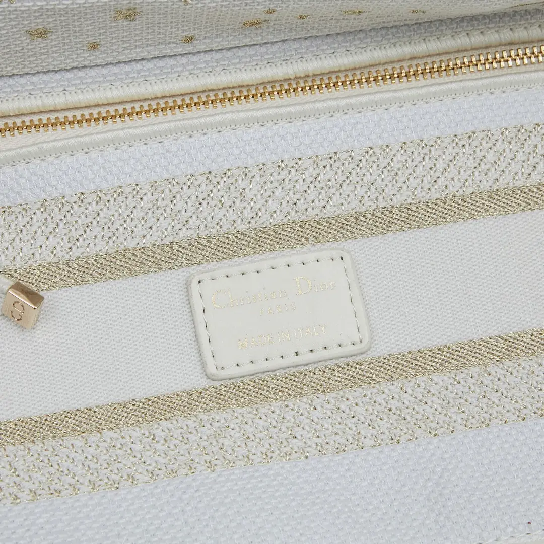 M8002/053/24X20X11CM gallery