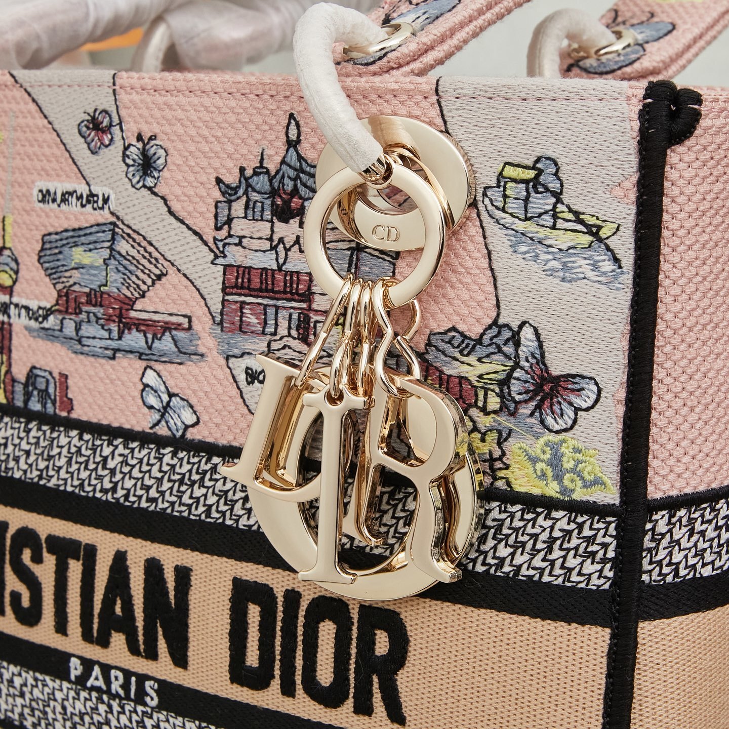 M8002/053/24X20X11CM gallery