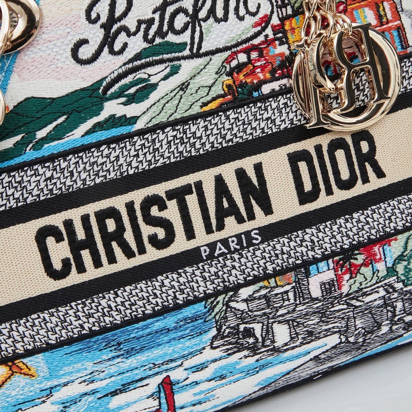 M8002/053/24X20X11CM gallery