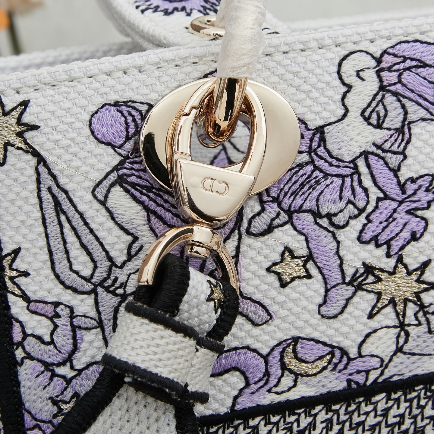 M8002/053/24X20X11CM gallery