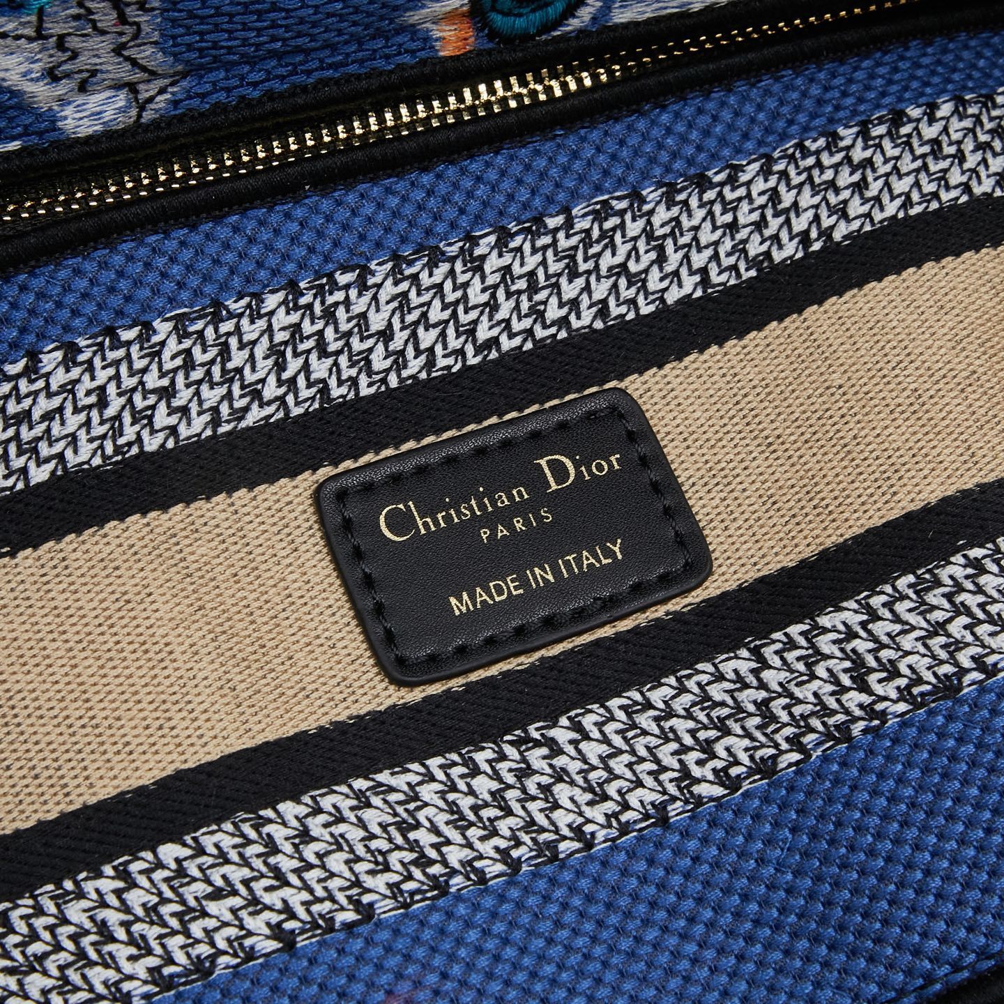 M8002/053/24X20X11CM gallery