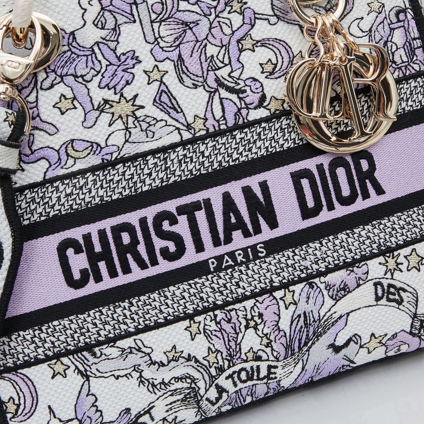 M8002/053/24X20X11CM gallery