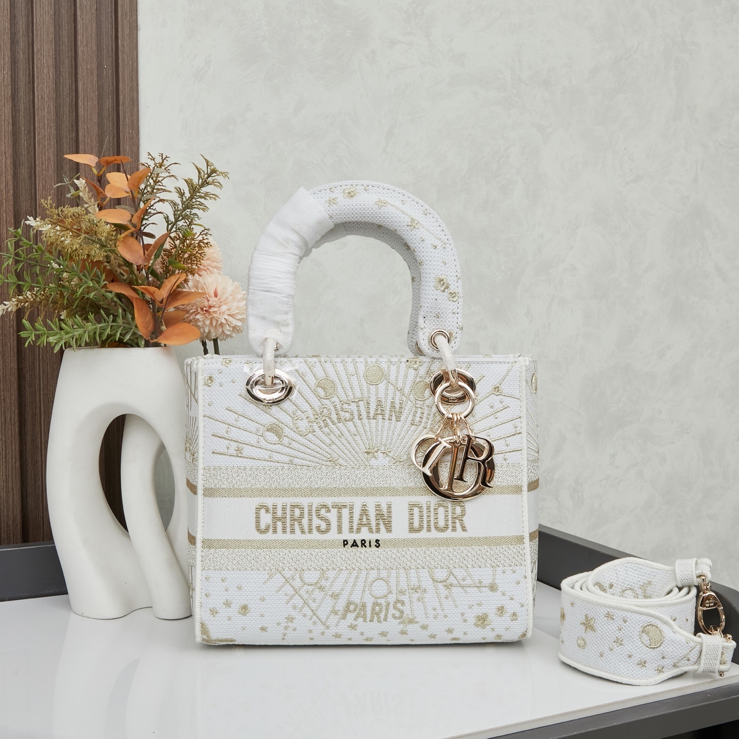 M8002/053/24X20X11CM gallery