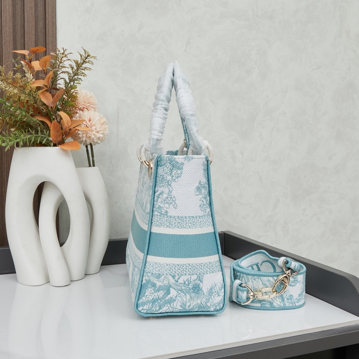 M8002/053/24X20X11CM gallery