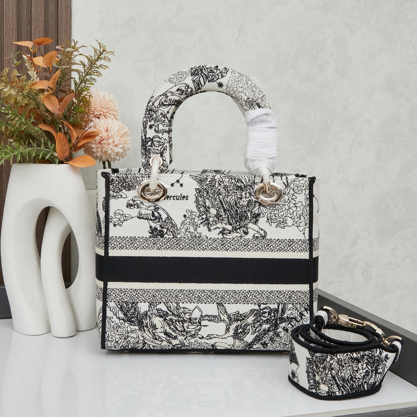 M8002/053/24X20X11CM gallery