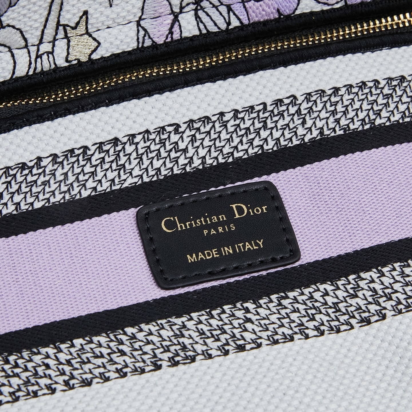 M8002/053/24X20X11CM gallery