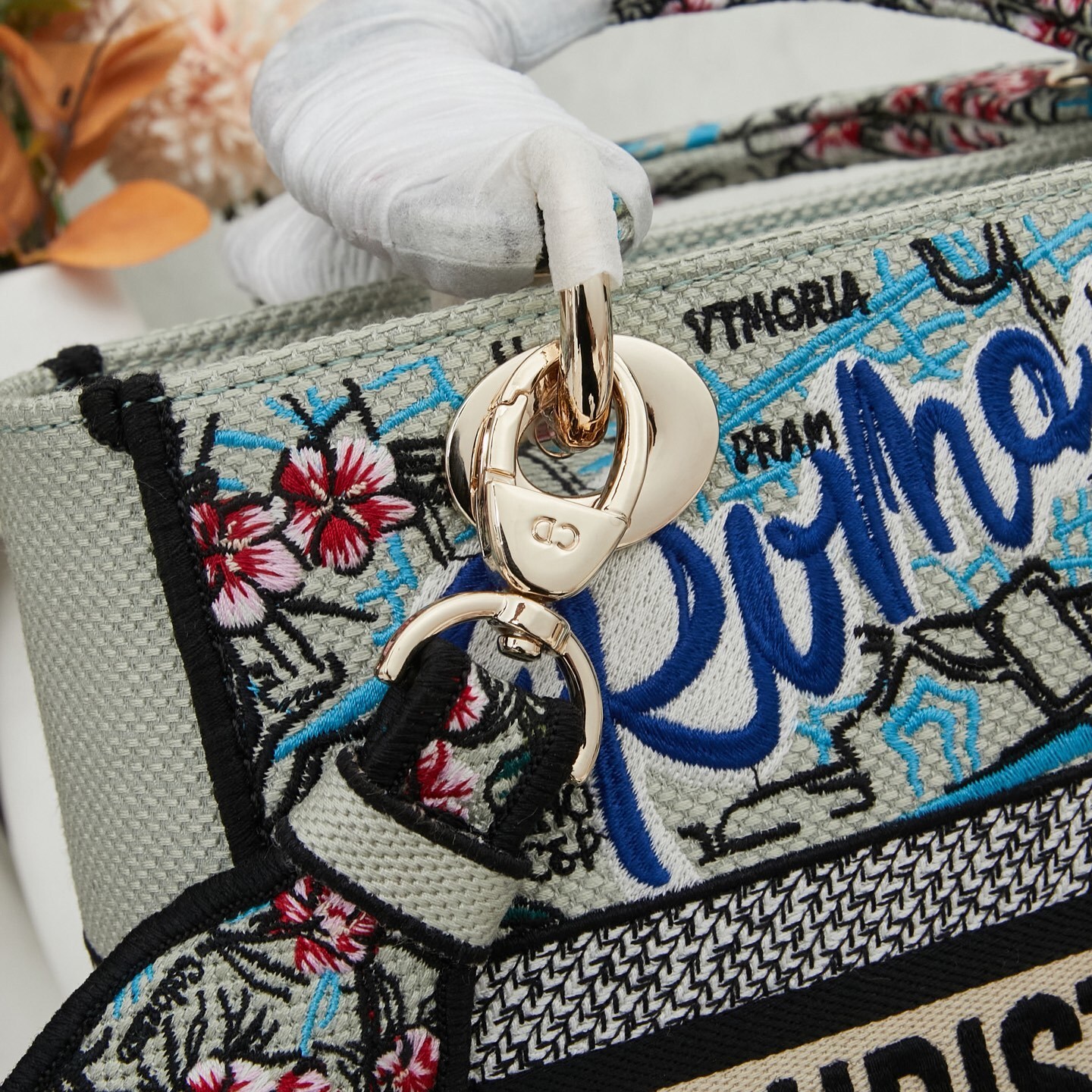 M8002/053/24X20X11CM gallery