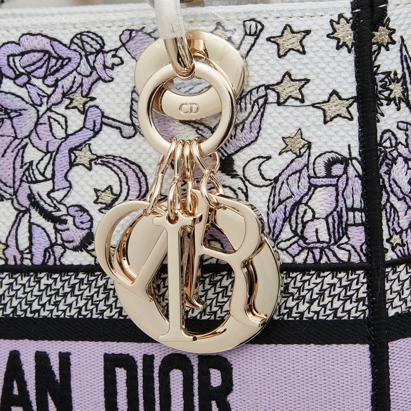 M8002/053/24X20X11CM gallery