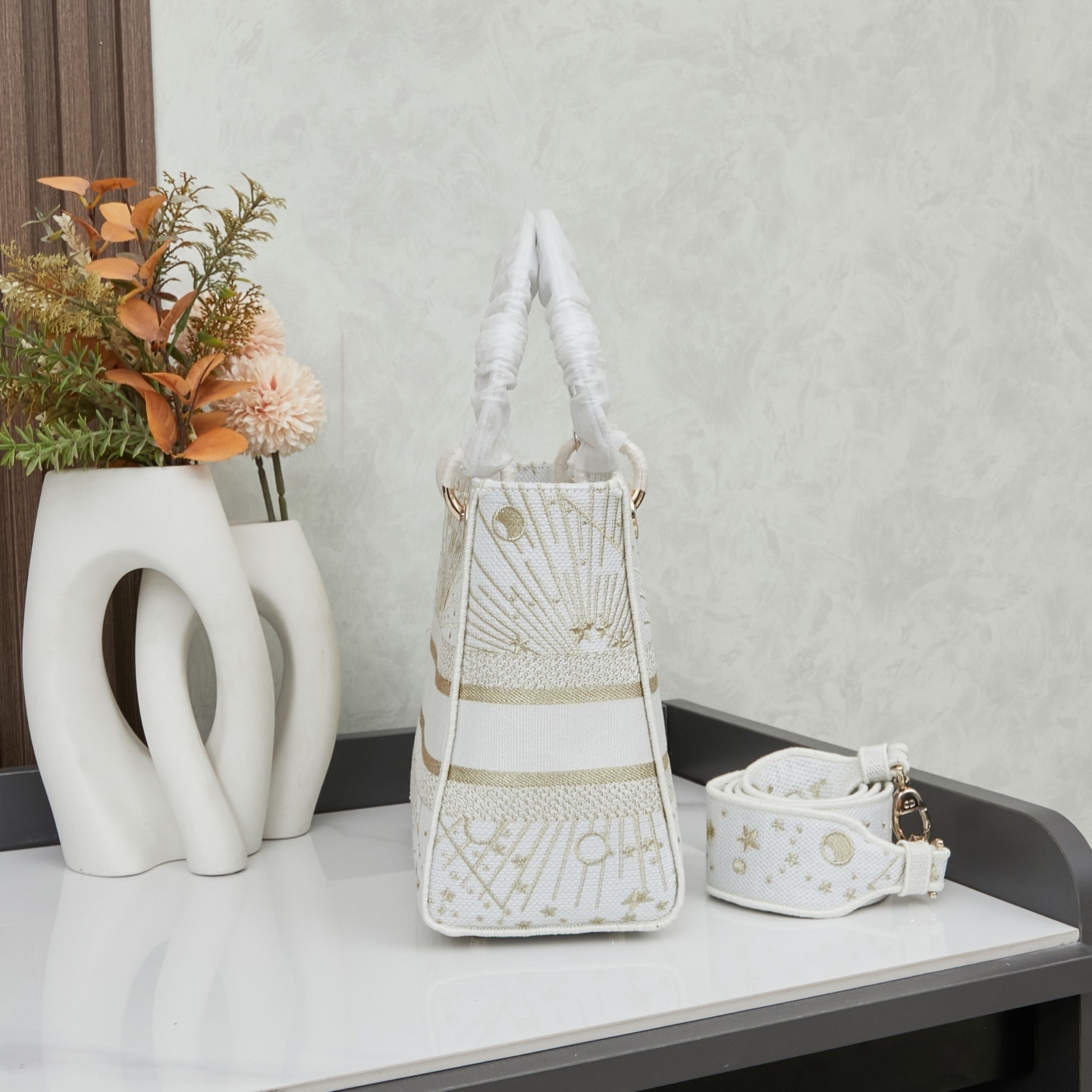 M8002/053/24X20X11CM gallery