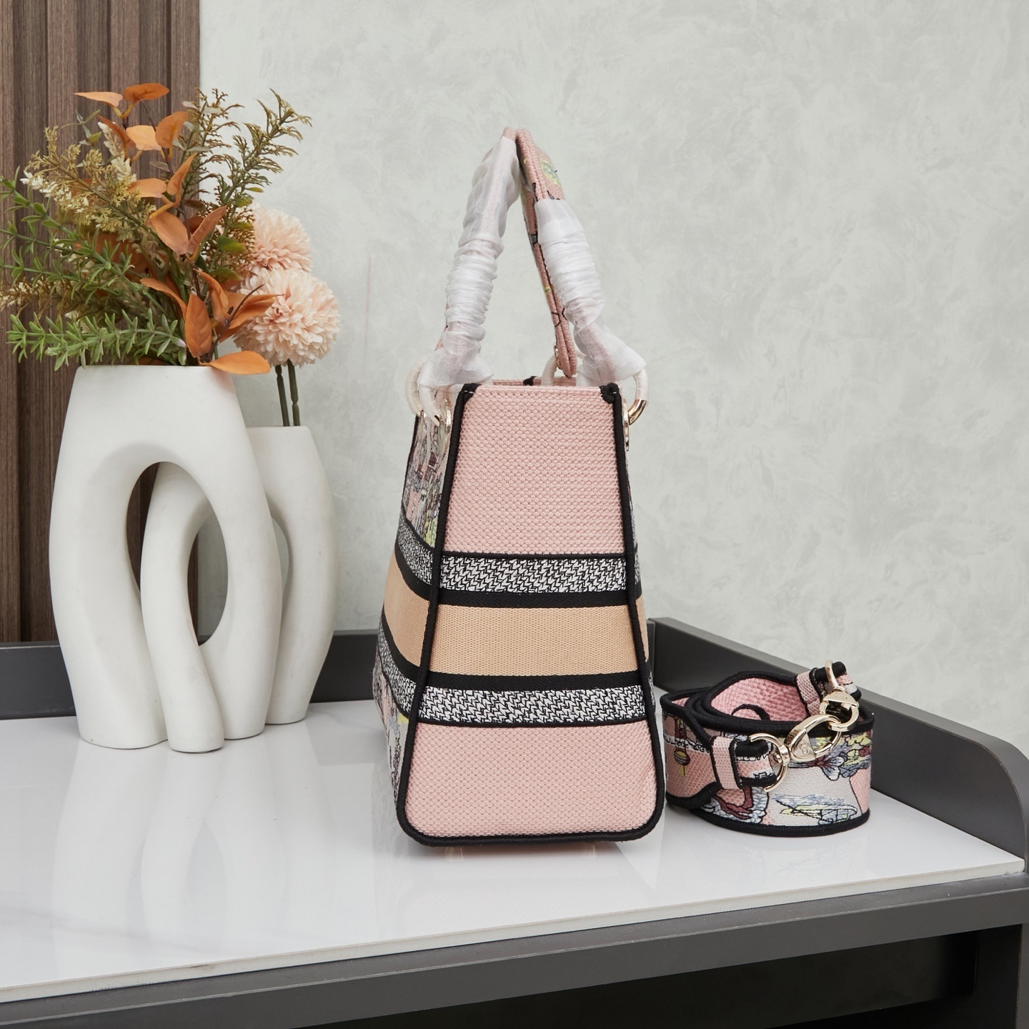 M8002/053/24X20X11CM gallery