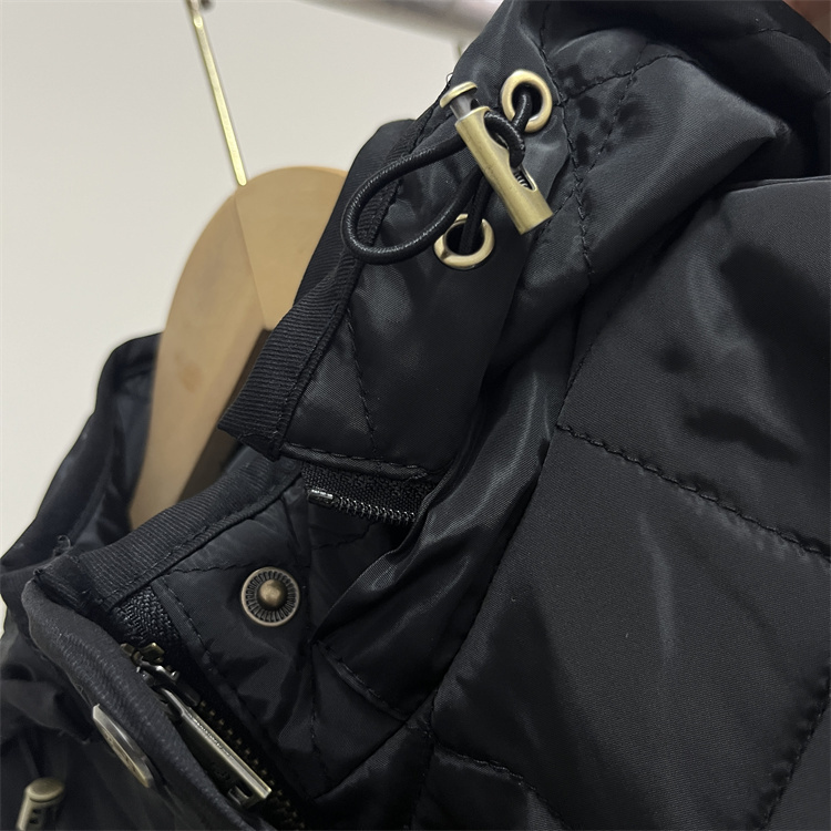 XG8446-1,118 gallery